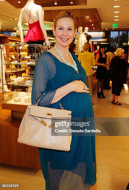 86 Lyn Devon Preview At Arcade By Rochelle Gores Stock Photos, High-Res ...