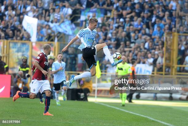 Bartosz Salamon of Spal in action during the Serie A match between Bologna FC and Spal at Stadio Renato Dall'Ara on October 15, 2017 in Bologna,...