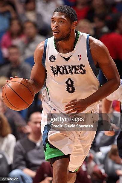 Ryan Gomes of the Minnesota Timberwolves brings the ball upcourt against the Denver Nuggets during the game on April 5, 2009 at the Target Center in...