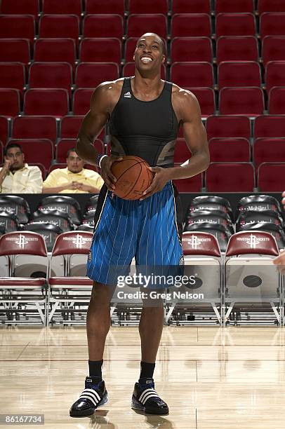 Orlando Magic Dwight Howard before game vs Houston Rockets. Houston, TX 4/7/2009 CREDIT: Greg Nelson