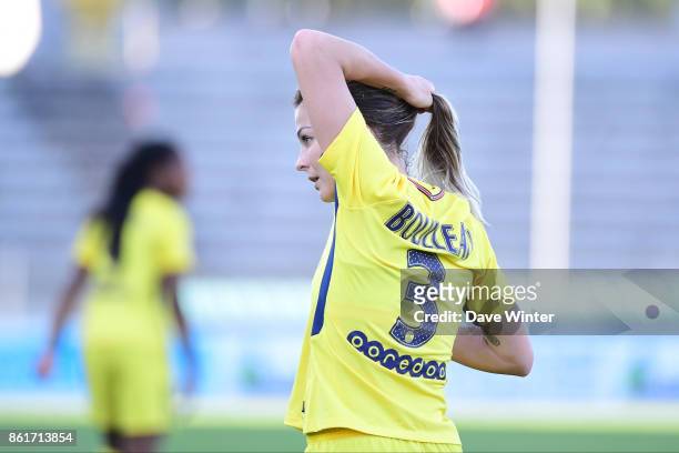 Laure Boulleau of PSG fixes her hair during the women's Division 1 match between Paris FC and Paris Saint Germain on October 15, 2017 in Paris,...