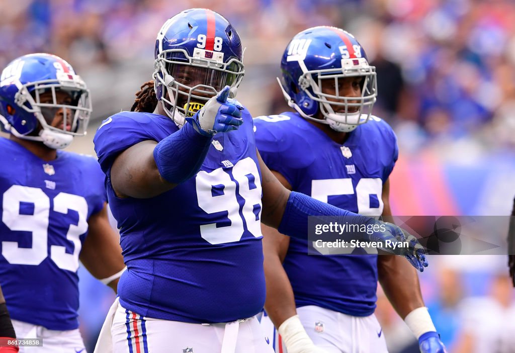 Los Angeles Chargers v New York Giants