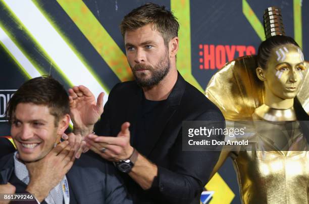 Chris Hemsworth arrives for the premiere screening of Thor: Ragnarok Sydney at Fox Studios on October 15, 2017 in Sydney, Australia.