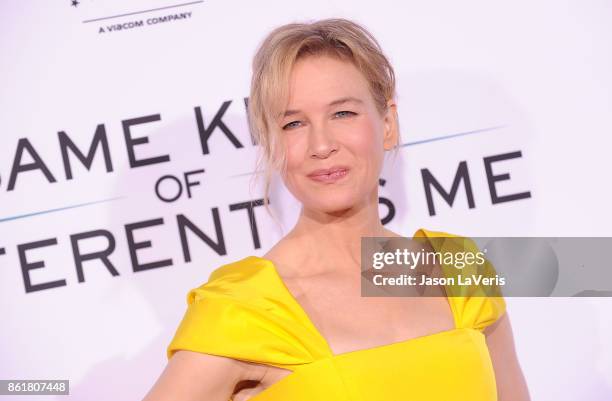 Actress Renee Zellweger attends the premiere of "Same Kind of Different as Me" at Westwood Village Theatre on October 12, 2017 in Westwood,...