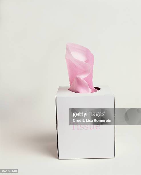 box of tissue - tissue box stockfoto's en -beelden