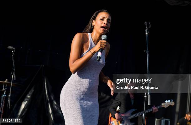 Alice Smith performs on stage at AFROPUNK 2017 on October 15, 2017 in Atlanta, Georgia.