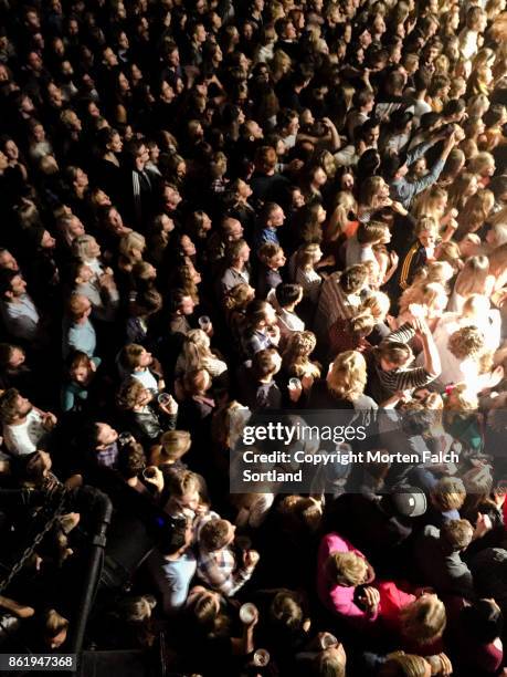 festival concert crowd - oslo city life stock pictures, royalty-free photos & images