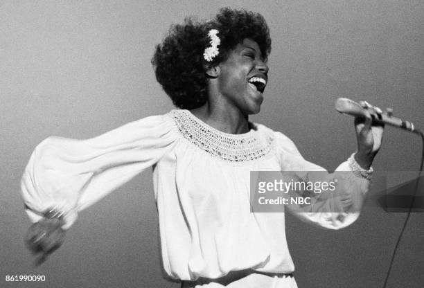 Pictured: Actress/singer Renn Woods performs on May 5, 1977 --