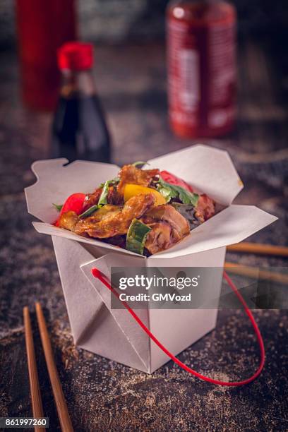 spicy kung pao chicken take out food - kung pao stock pictures, royalty-free photos & images