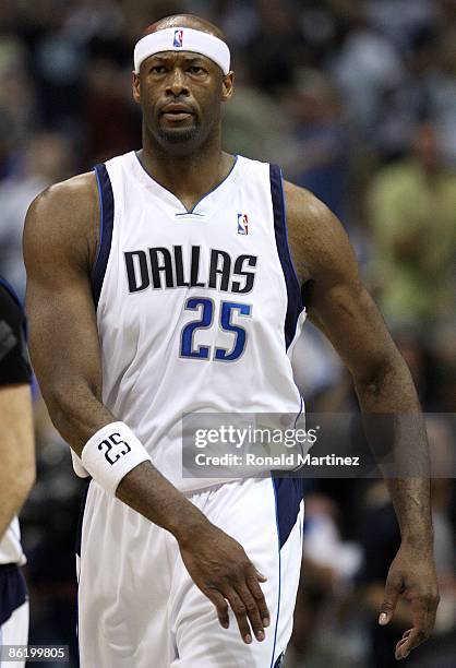 Center Erick Dampier of the Dallas Mavericks during a 88-67 win against the San Antonio Spurs in Game Three of the Western Conference Quarterfinals...