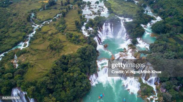 ban gioc waterfall - detian waterfall - detian waterfall stock pictures, royalty-free photos & images