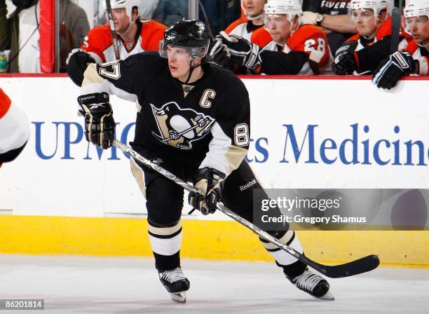 Sidney Crosby of the Pittsburgh Penguins skates against the Philadelphia Flyers during Game Five of the Eastern Conference Quarterfinals of the 2009...