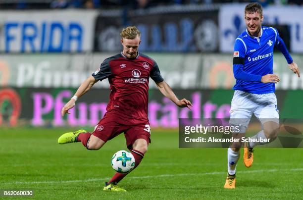 Cedric Teuchert of Nuernberg scores the third goal for his team during the Second Bundesliga match between SV Darmstadt 98 and 1. FC Nuernberg at...