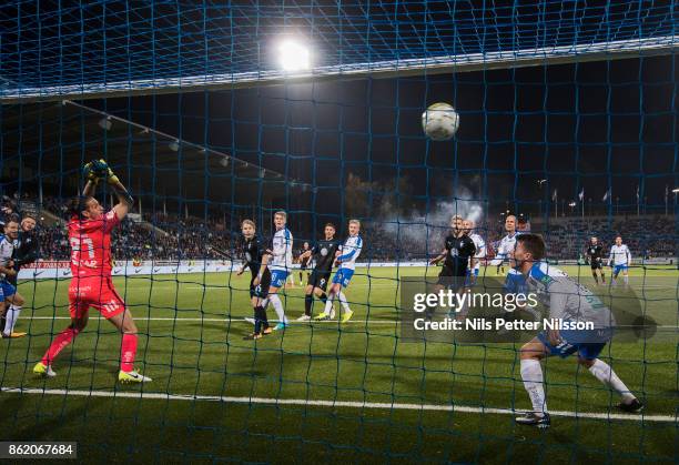 Lasse Nielsen of Malmo FF scores to 1-2 during the Allsvenskan match between IFK Norrkoping and Malmo FF at Ostgotaporten on October 16, 2017 in...