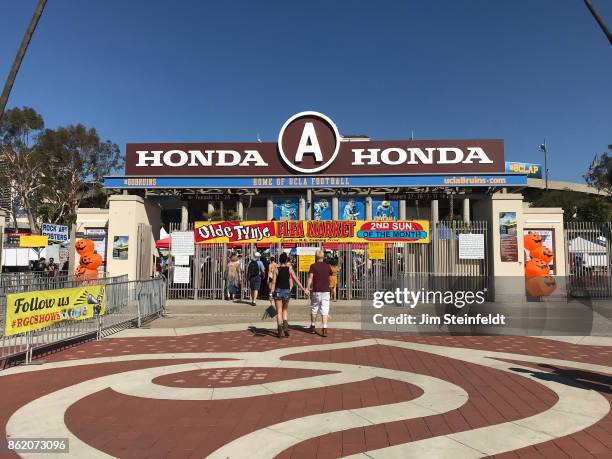 The Rose Bowl flea market in Pasadena, California on October 8, 2017.