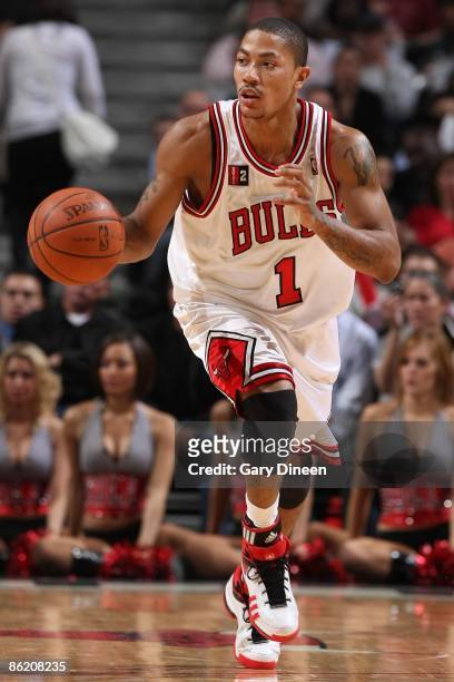 Derrick Rose of the Chicago Bulls drives the ball upcourt against the Toronto Raptors during the game on February 29, 2009 at the United Center in...