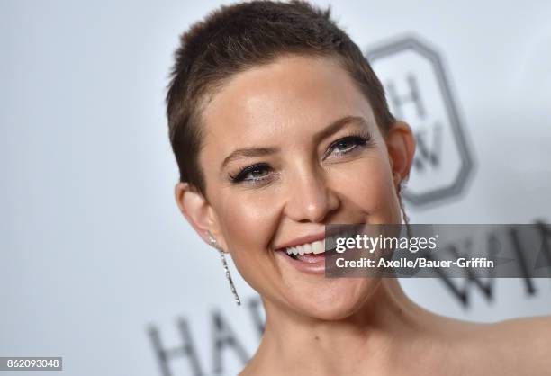 Actress Kate Hudson arrives at amfAR Los Angeles 2017 at Ron Burkle's Green Acres Estate on October 13, 2017 in Beverly Hills, California.