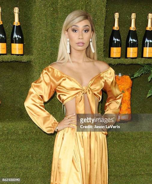 Eva Gutowski attends the 8th annual Veuve Clicquot Polo Classic at Will Rogers State Historic Park on October 14, 2017 in Pacific Palisades,...
