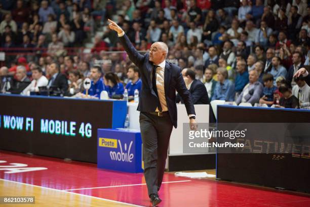 Coach Marco Sodini in action during the Italy Lega Basket of Serie A, match between Openjobmetis Varese and Cantu, Italy on 16 October 2017 in Varese...