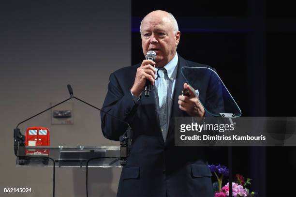 Auctioneer Jamie Niven speaks onstage during the 11th Annual Golden Heart Awards benefiting God's Love We Deliver on October 16, 2017 in New York...