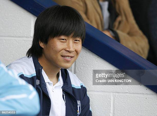 West Bromwich Albion's South Korean player Kim Do-Heon attends the match but doesn't feature in the Premier League football match between West...