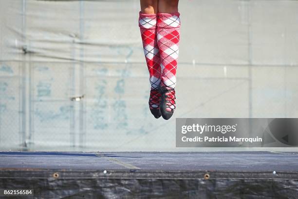 scottish dancing footwork - kilt stock pictures, royalty-free photos & images