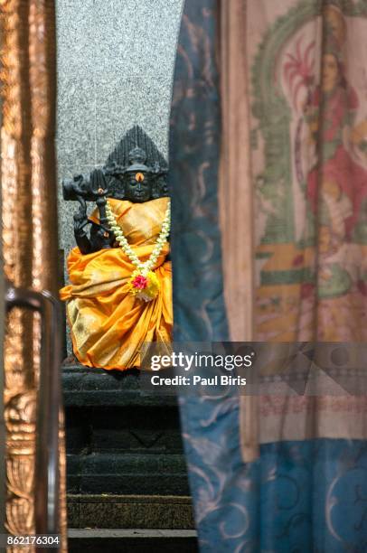 ornate statues in sri mahamariamman temple, kuala lumpur, malaysia - sri mahamariamman temple kuala lumpur stock pictures, royalty-free photos & images