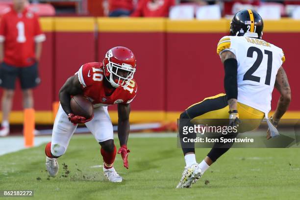 Kansas City Chiefs wide receiver Tyreek Hill goes low to try and get past Pittsburgh Steelers cornerback Joe Haden in the third quarter of a week 6...