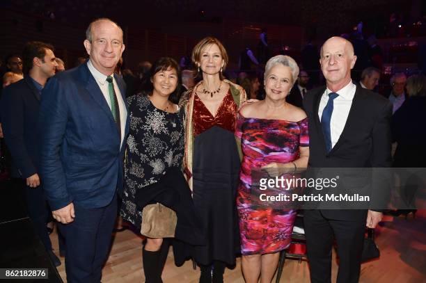 Daniel Wolf, Maya Lin, Toni Ross, Susan L. Solomon, and Paul Goldberger attend the NYSCF Gala & Science Fair at Jazz at Lincoln Center on October 16,...