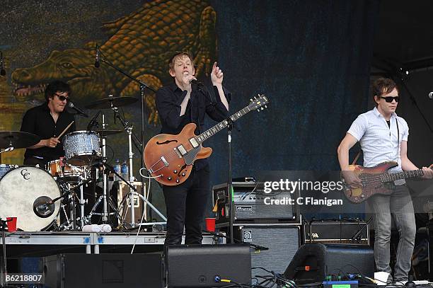 Spoon Singer Spoon (Band) Photos and Premium High Res Pictures - Getty Images