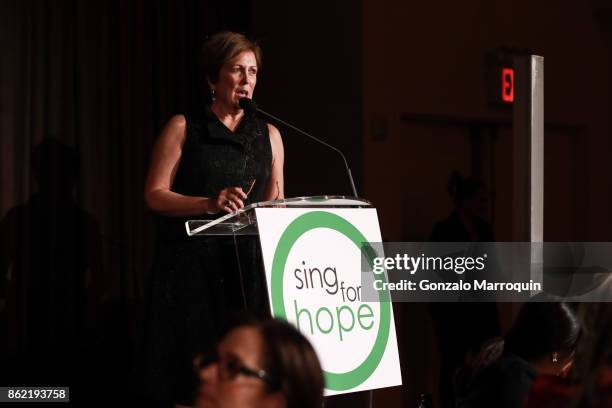 Deb Rutter Deborah Rutter Photos and Premium High Res Pictures - Getty Images