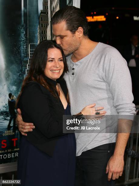 Holly Marie Combs attends the premiere of Warner Bros. Pictures' 'Geostorm' on October 16, 2017 in Hollywood, California.