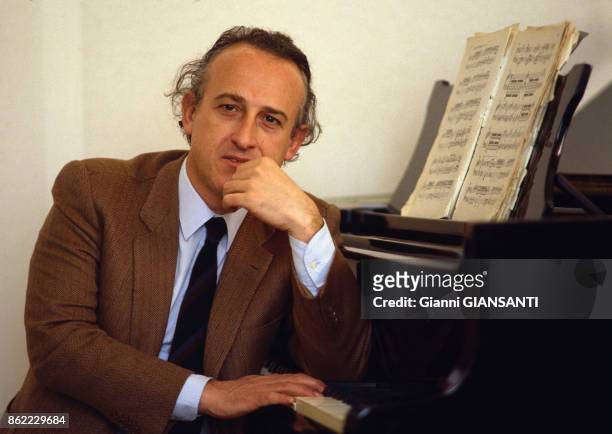le-pianiste-italien-maurizio-pollini-%C3%A0-la-scala-de-milan-en-janvier-1987-italie.jpg