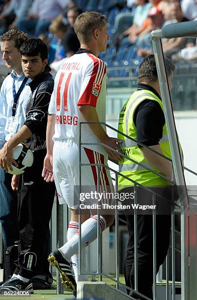 Marek Mintal of Nuernberg leaves the pitch after getting shown the red card during the Second Bundesliga match between FSV Frankfurt and 1. FC...