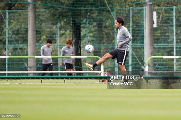 Players of Urawa Red Diamonds attends a training session ahead of the AFC Champions League semi final second leg match between Urawa Red Diamonds and...