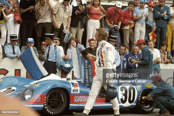 Steve McQueen, Matra-Simca MS660, 24 Hours of Le Mans, Le Mans, 14 June 1970. Hollywood star Steve McQueen during the shooting of his film "Le Mans".