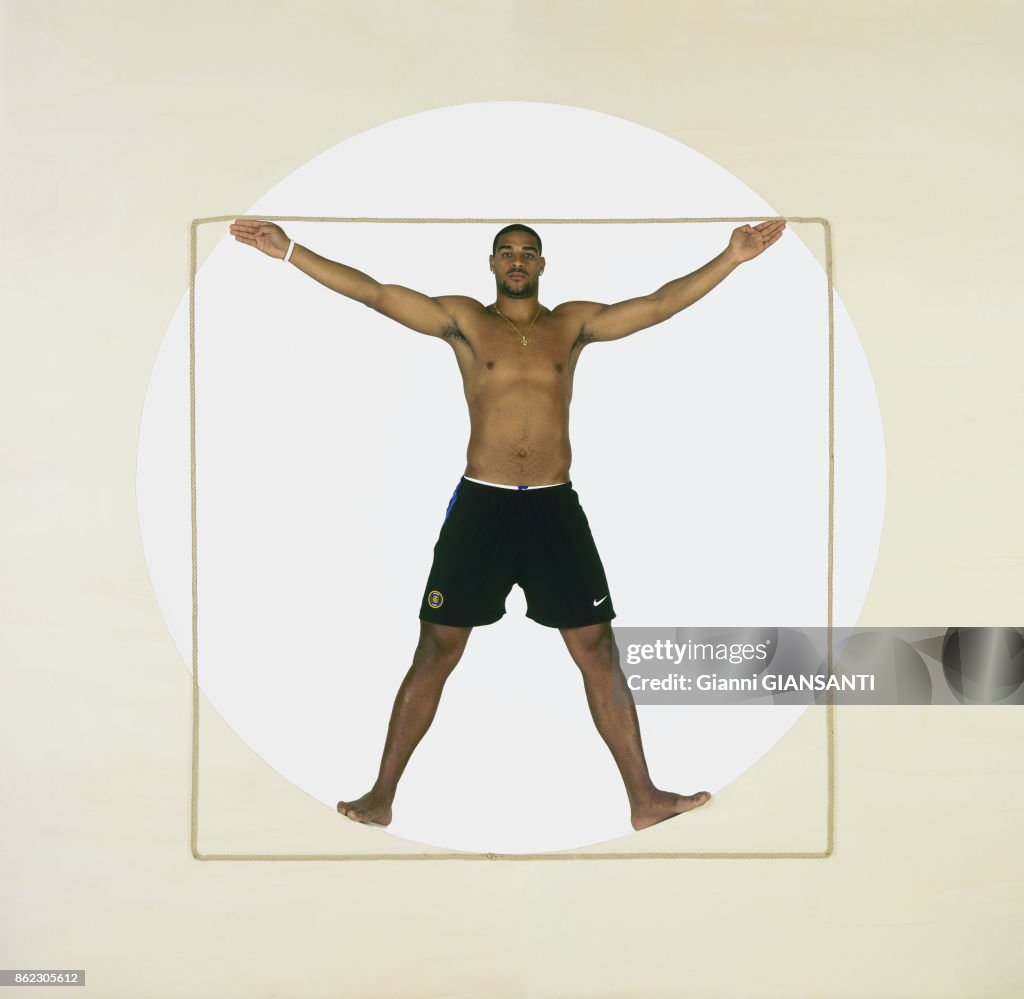 Portrait du joueur de foot Adriano en 2005