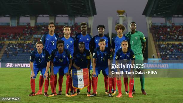Players of France pose for a team photograph during the FIFA U-17 World Cup India 2017 Round of 16 match between France and Spain at Indira Gandhi...