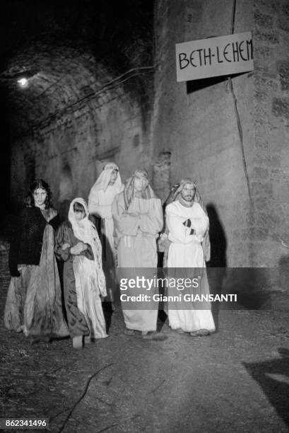 Les Rois mages dans une crèche vivante à Corchiano en décembre 1979, Italie.