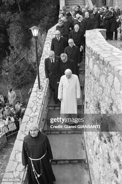 Jean-Paul II célèbre sa 1ère messe dominicale de l'année 1982 à Riem le 2 janvier 1982, Italie.