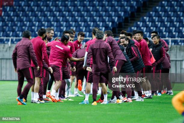 Players of Shanghai SIPG attend a training session ahead of the AFC Champions League semi final second leg match between Urawa Red Diamonds and...