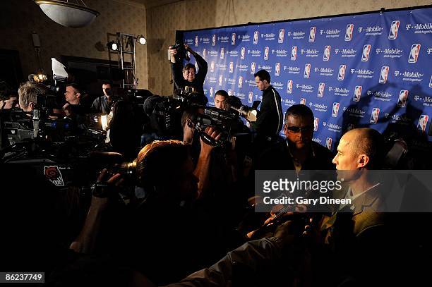 General Manager John Paxson of the Chicago Bulls speaks at the press conference in which Derrick Rose of the Chicago Bulls receives the Eddie...