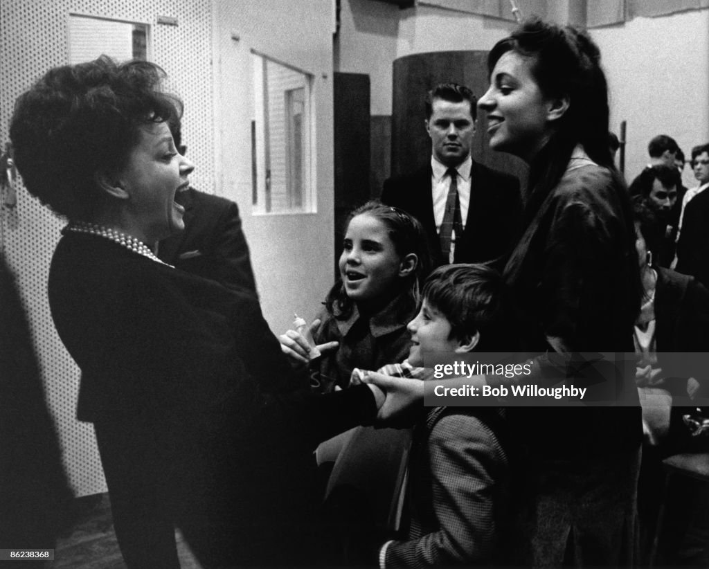 Photo of Judy GARLAND and Liza MINNELLI and Lorna LUFT and Joseph LUFT