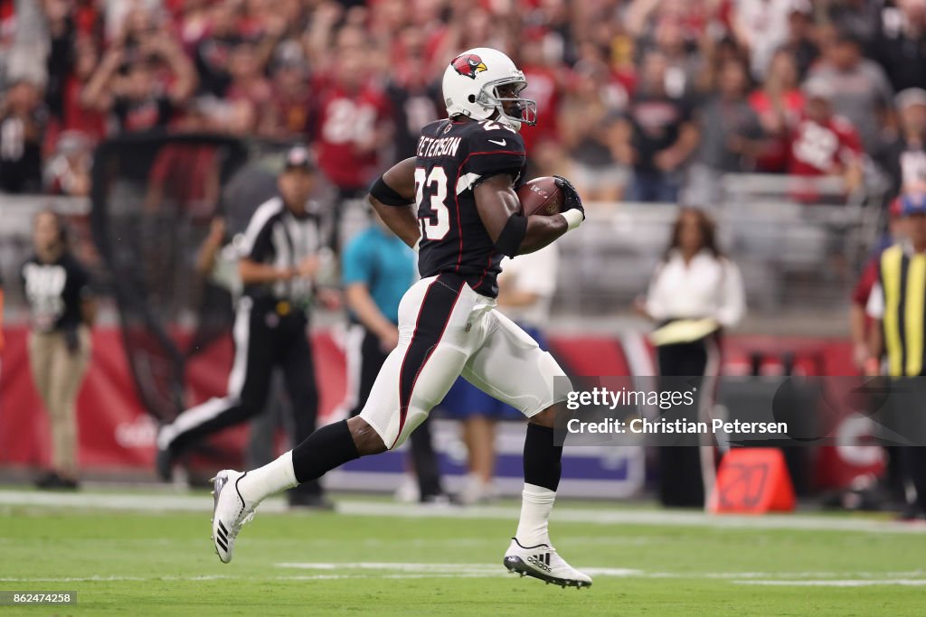 Tampa Bay Buccaneers v Arizona Cardinals