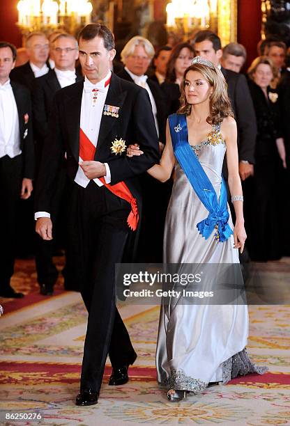 Prince Felipe of Spain and Princess Letizia of Spain attend a Gala Dinner honouring the French President Nicolas Sarkozy at the Royal Palace on April...