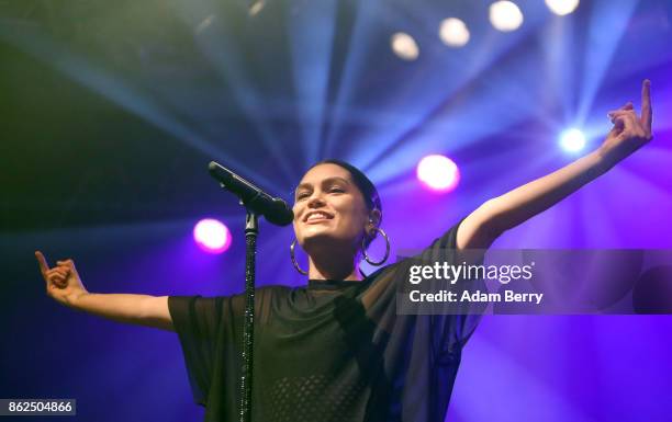 Jsje Jessie J In Concert Photos and Premium High Res Pictures - Getty Images