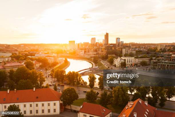 night vilnius, lithuania - vilnius stock pictures, royalty-free photos & images