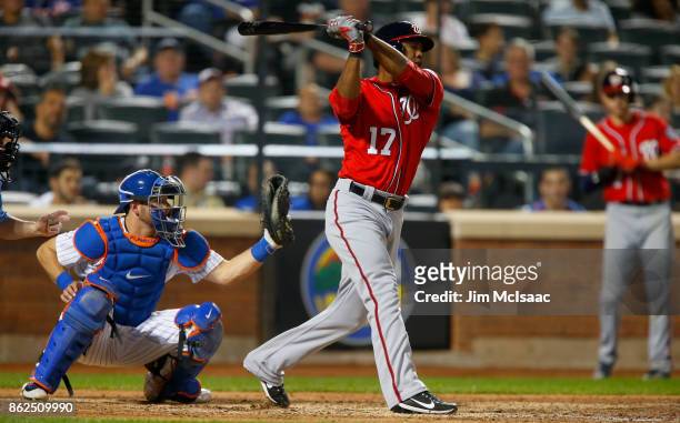 Alejandro De Aza of the Washington Nationals in action against the New York Mets at Citi Field on September 23, 2017 in the Flushing neighborhood of...