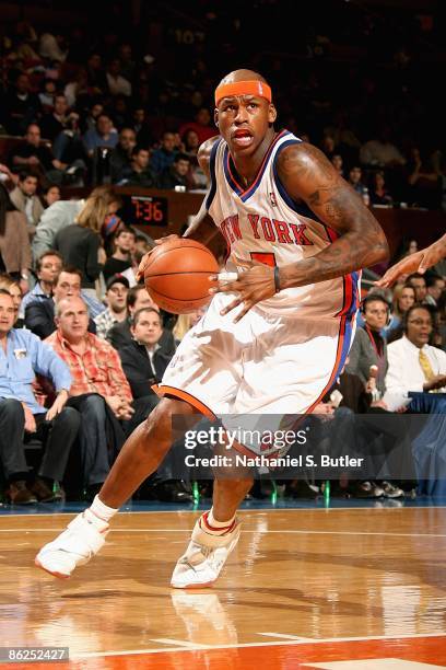 Al Harrington of the New York Knicks drives to the basket during the game against the New Orleans Hornets on March 27, 2009 at Madison Square Garden...