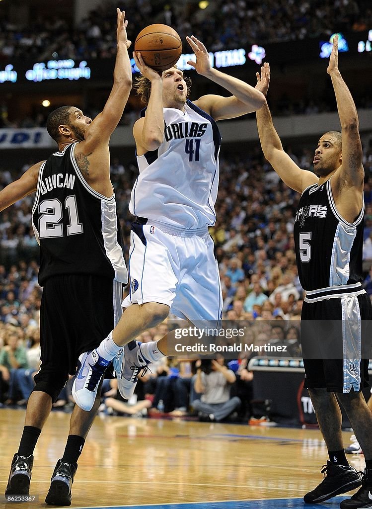 San Antonio Spurs v Dallas Mavericks, Game 4